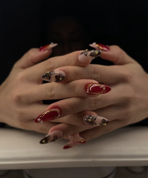 Réalisation nail art LiaNails — Célia